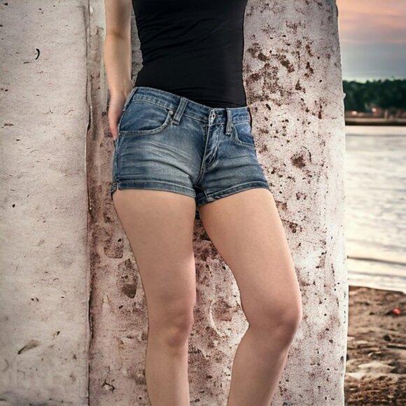 Parasuco Stretch Jean Shorts - Picture 1 of 14